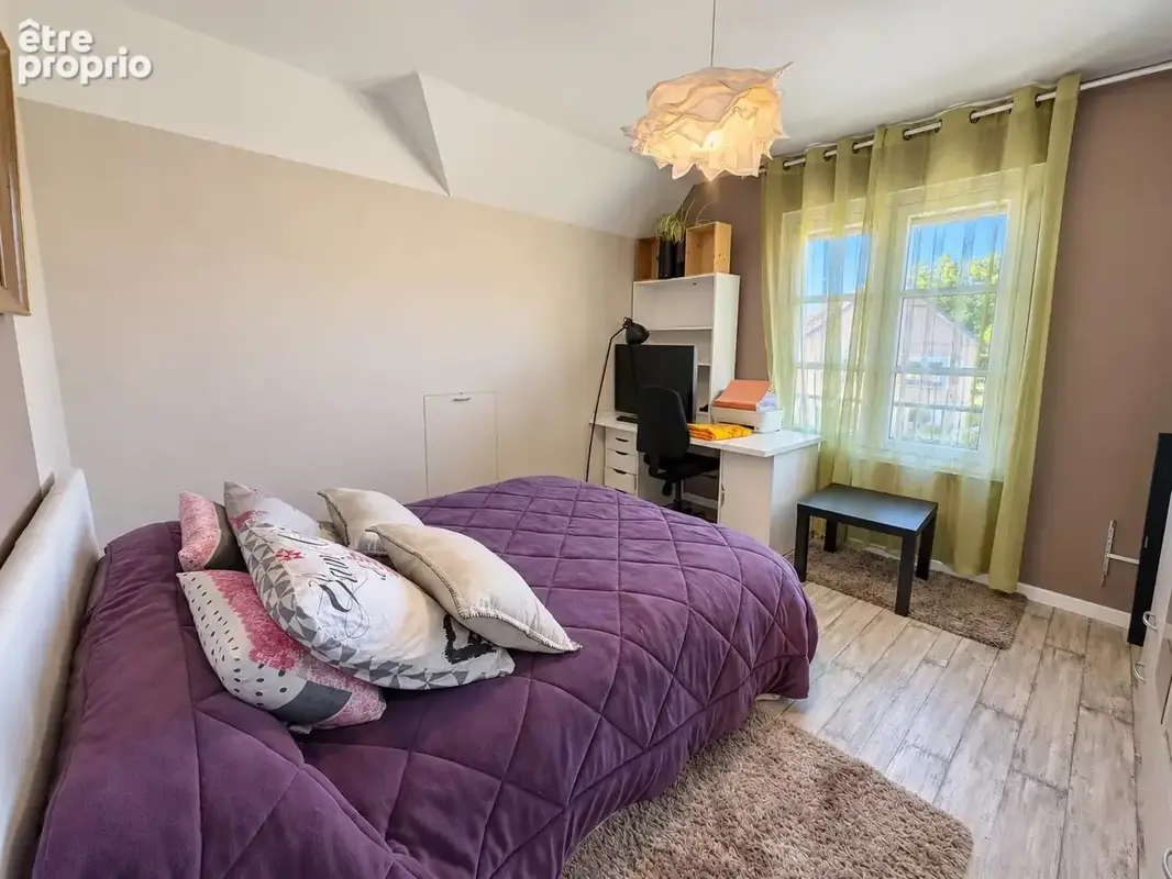 Maison familiale 4 chambres Saint-Rémy-en-Rollat - photo 11