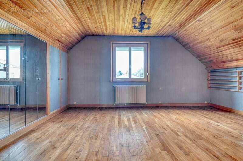 Maison à NANTEUIL-LES-MEAUX