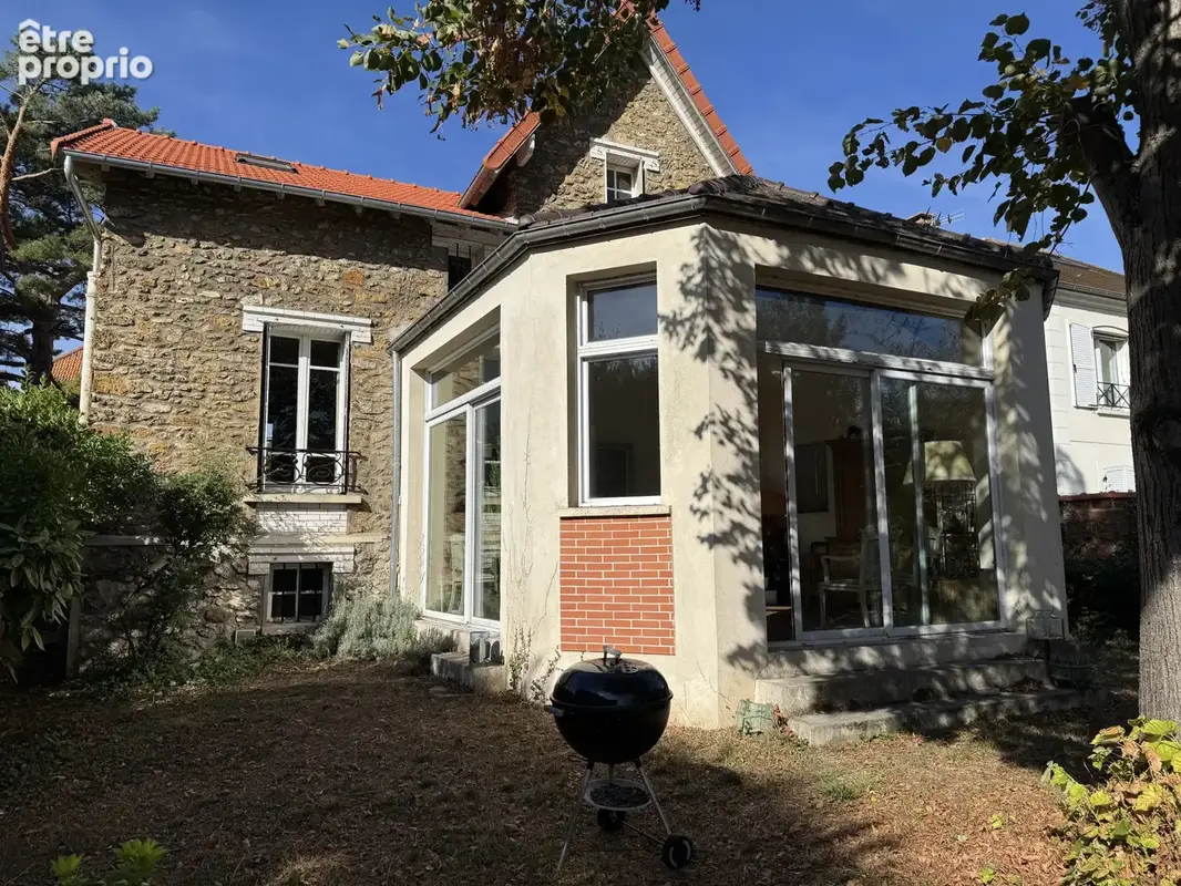 Photo Maison à Saint-Maur-Des-Fosses au prix de 940 000€
