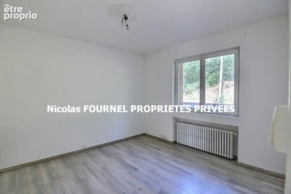Maison Le Chambon Feugerolles 11 pièce(s) 231.86 m2 - photo 7