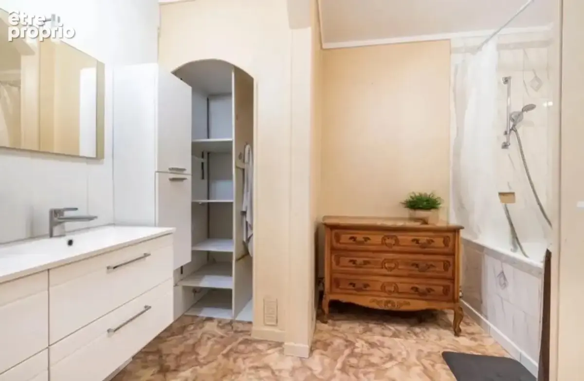 appartement  5 pièces avec double séjour, garage et cave - photo 12
