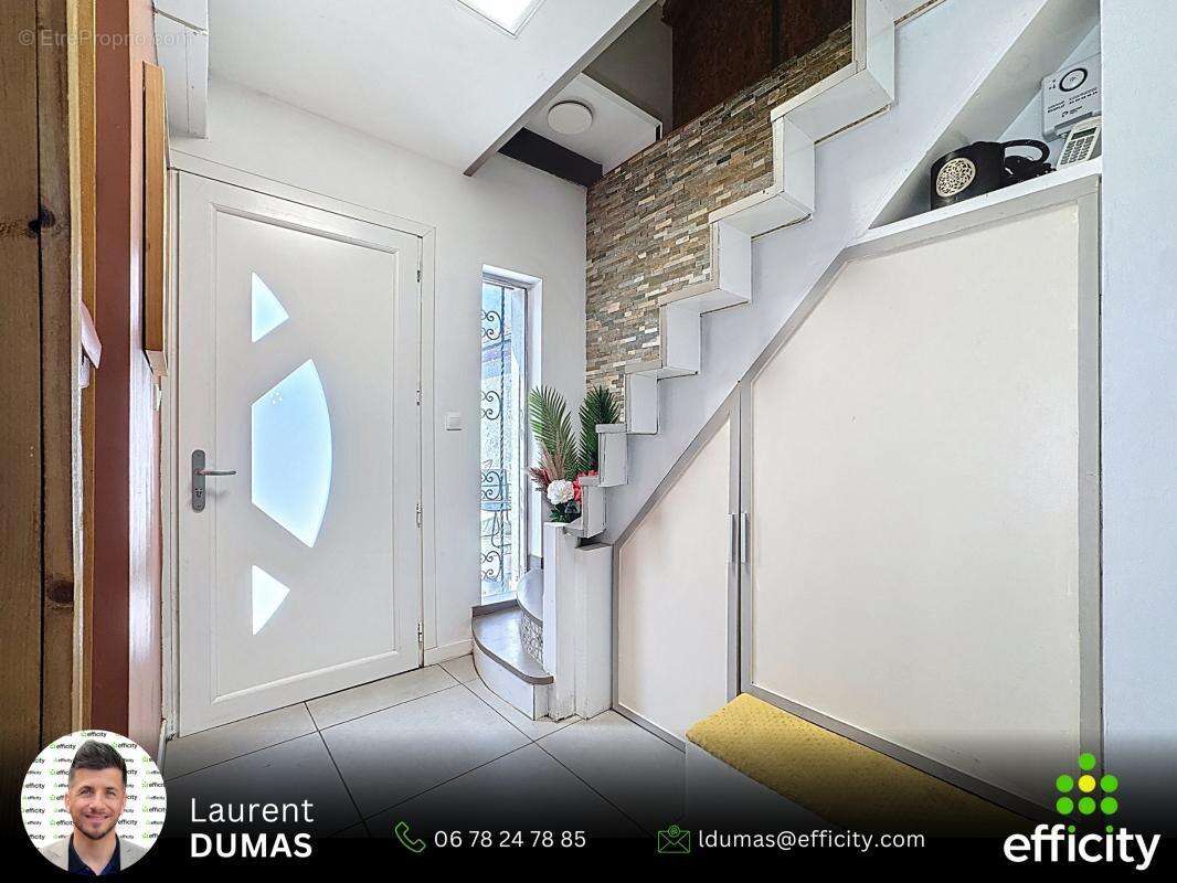 Maison 141 m² à Saint-Andeol-Le-Chateau  - photo 5