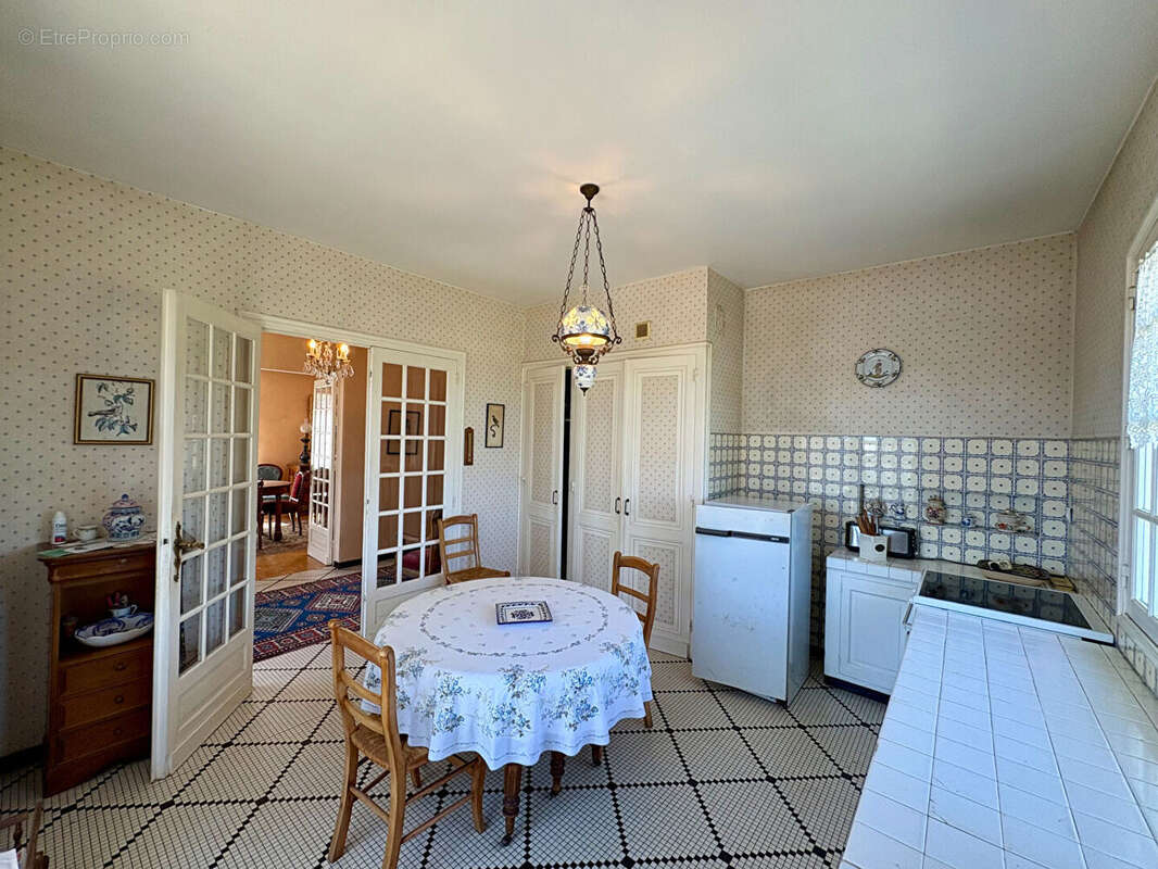 Maison Pineuilh 7 pièces, 180 m2 habitable, 5 chambres, garage,  à pied de la ville et de la gare - photo 9