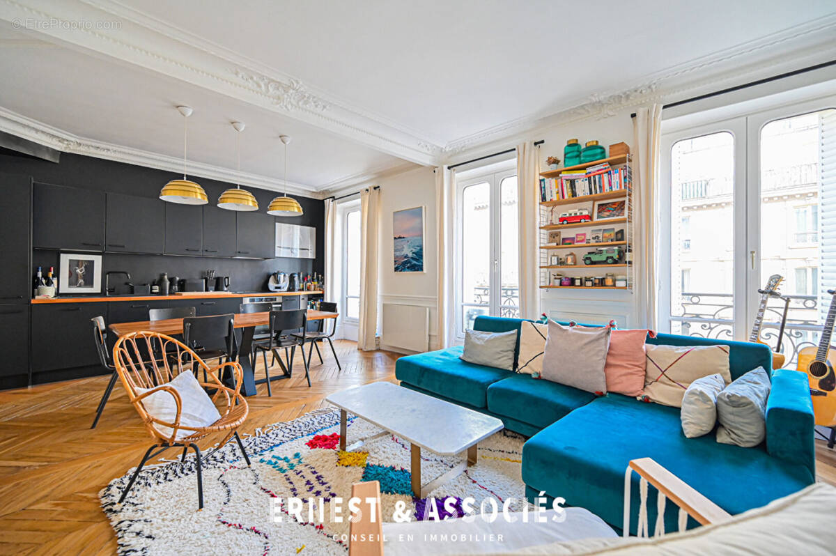 59406187a.jpg - Appartement à PARIS-10E