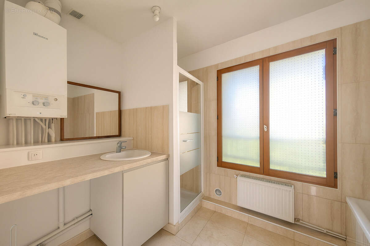 Maison à COMBS-LA-VILLE