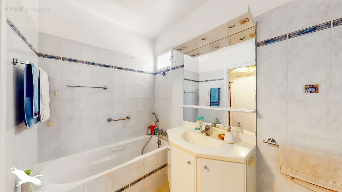 Appartement à MARSEILLE-9E