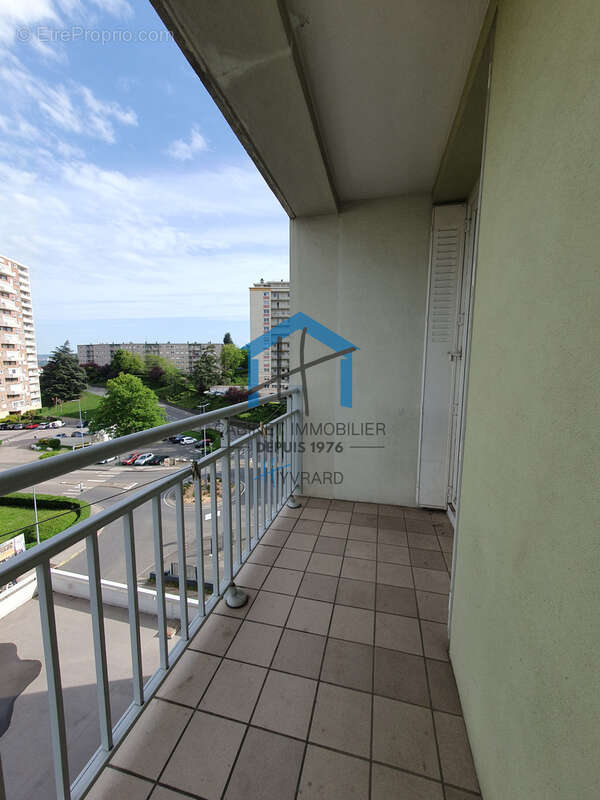 Appartement à SAINT-ETIENNE
