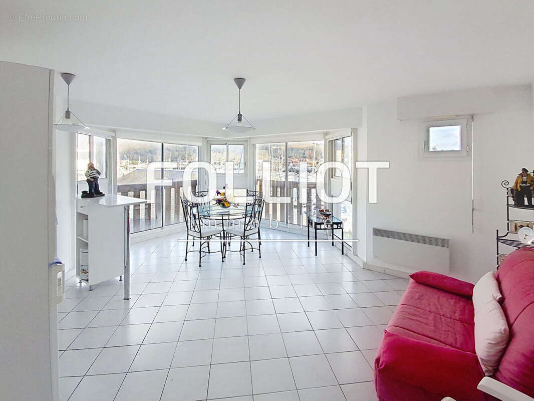 Appartement à DIVES-SUR-MER