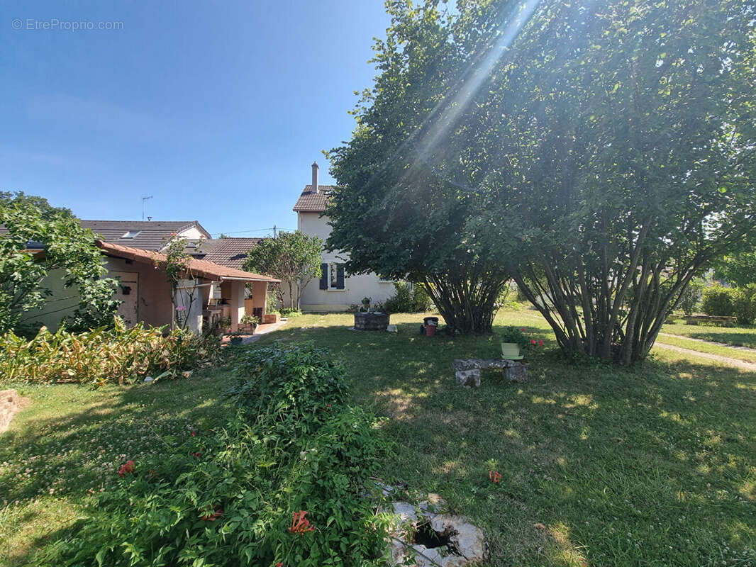 Maison à GARCHIZY