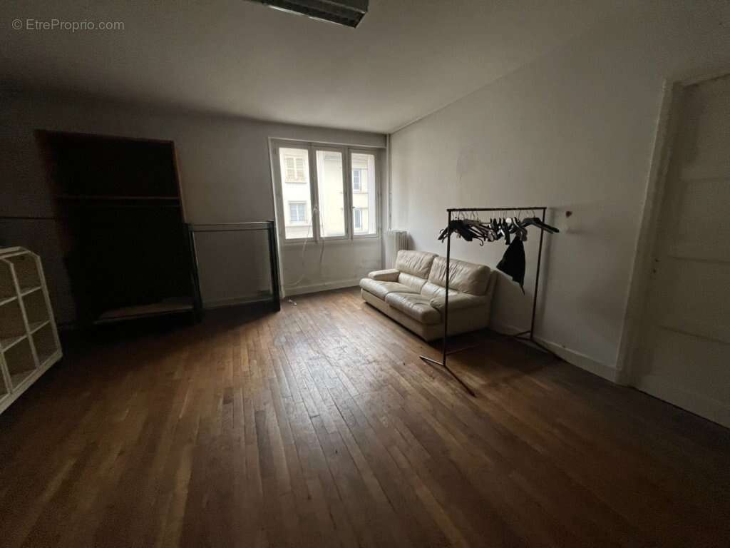 Commerce à LE CREUSOT