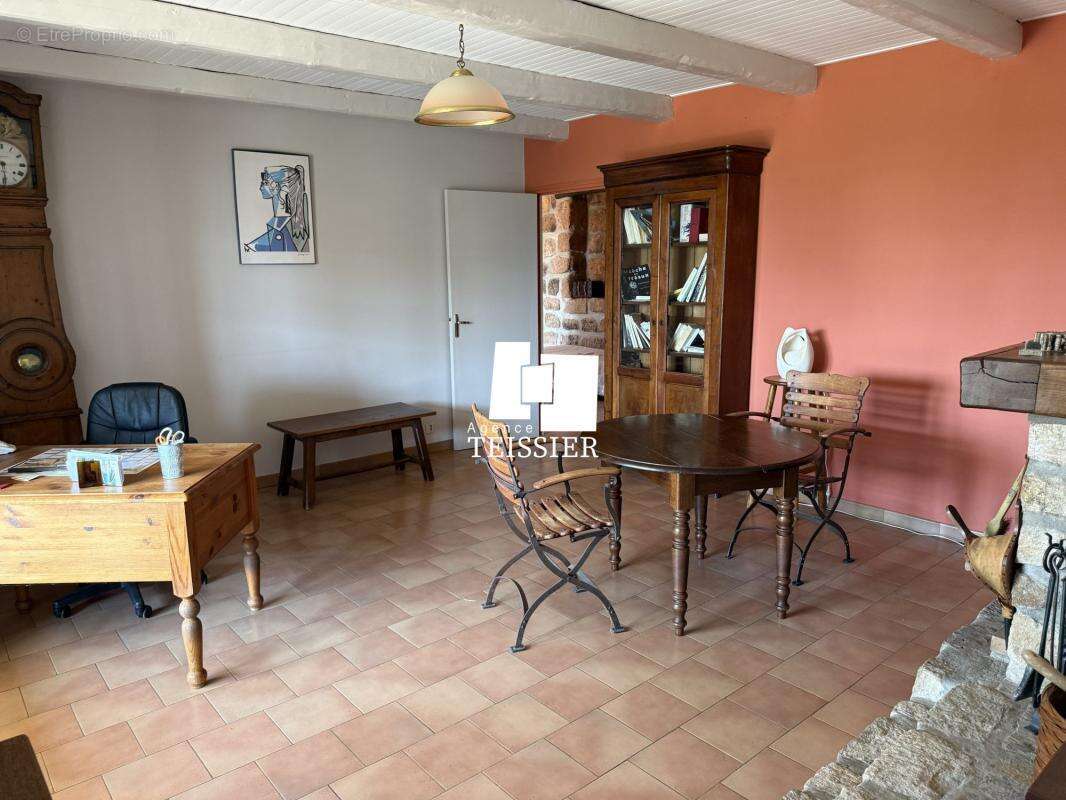 Sud Ardèche : 07230 secteur Lablachère, maison Traditionnelle - photo 8