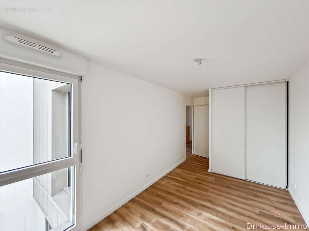 Appartement 109 m² à Merignac  - photo 41