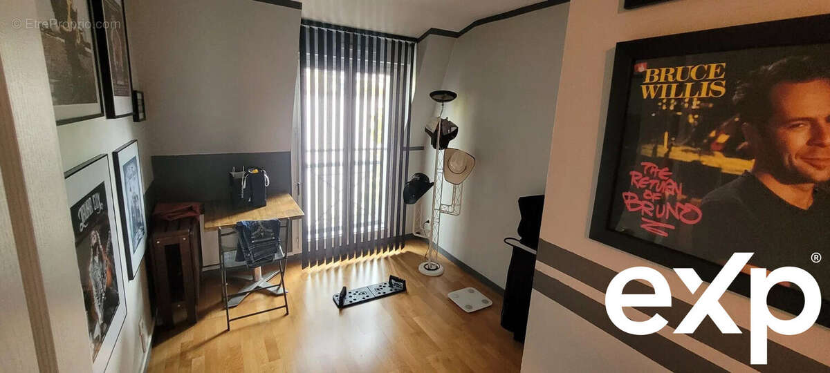 Appartement à LA GARENNE-COLOMBES