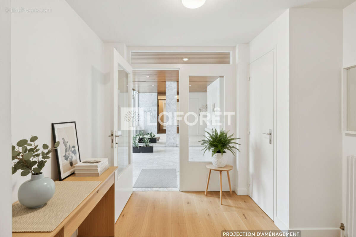 Appartement à PARIS-14E