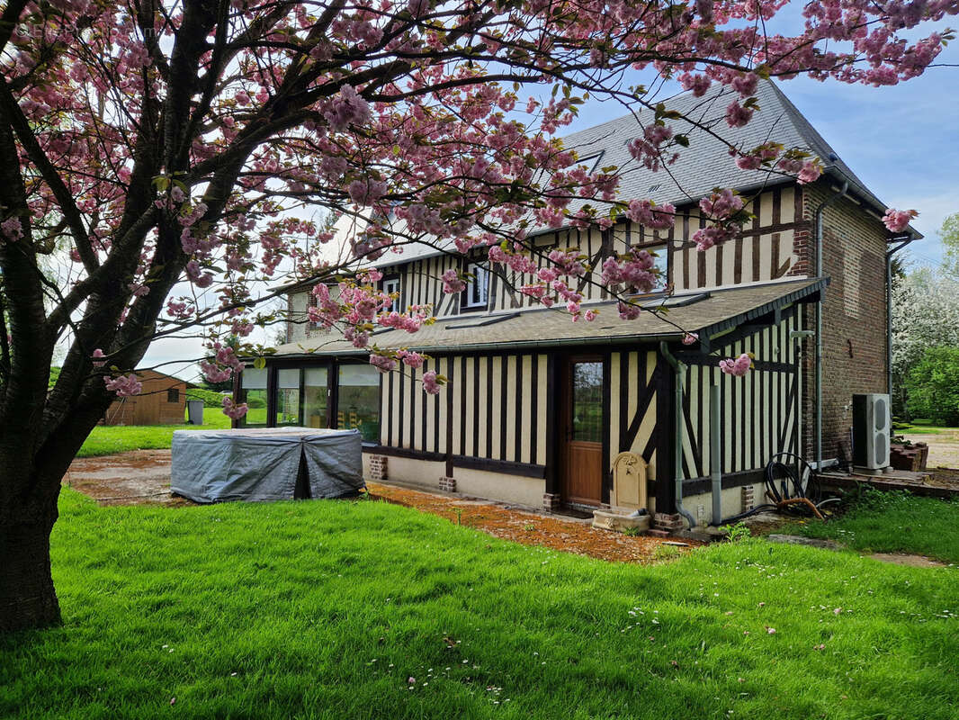 Maison à BERNAY