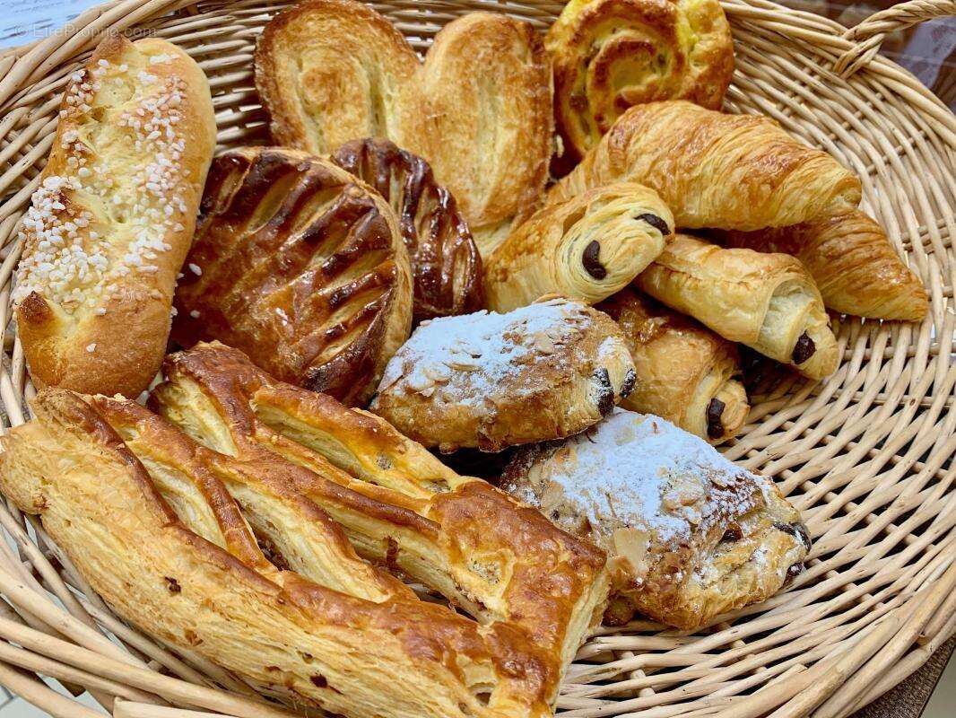 Commerce à MARSEILLE-9E