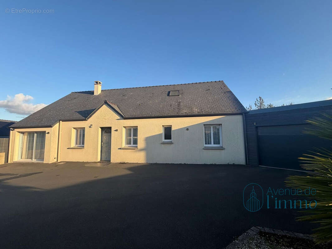 Maison à BEAULIEU-SUR-LAYON