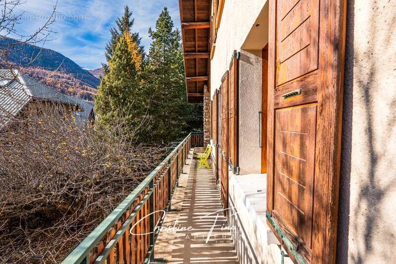 Maison à LA SALLE-LES-ALPES