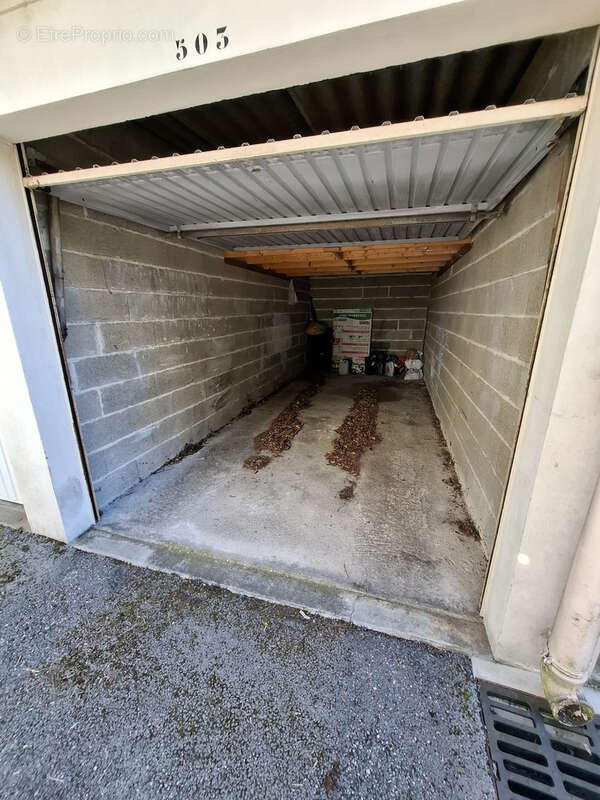 Appartement à SAINT-JULIEN-LES-VILLAS