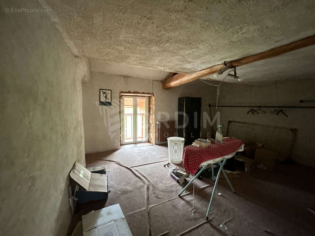 Maison à POURRAIN