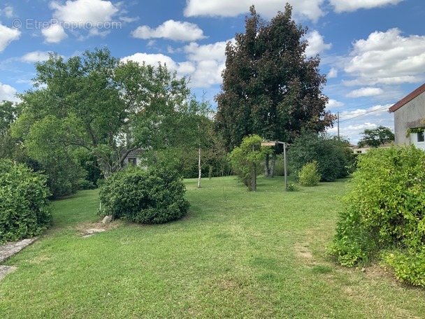 Maison à VICQ-SUR-GARTEMPE