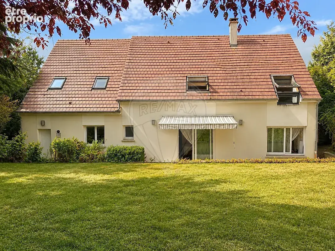 Maison 7 pièces 170 m² · à Saint-Witz · 170 m² · 479 000 €