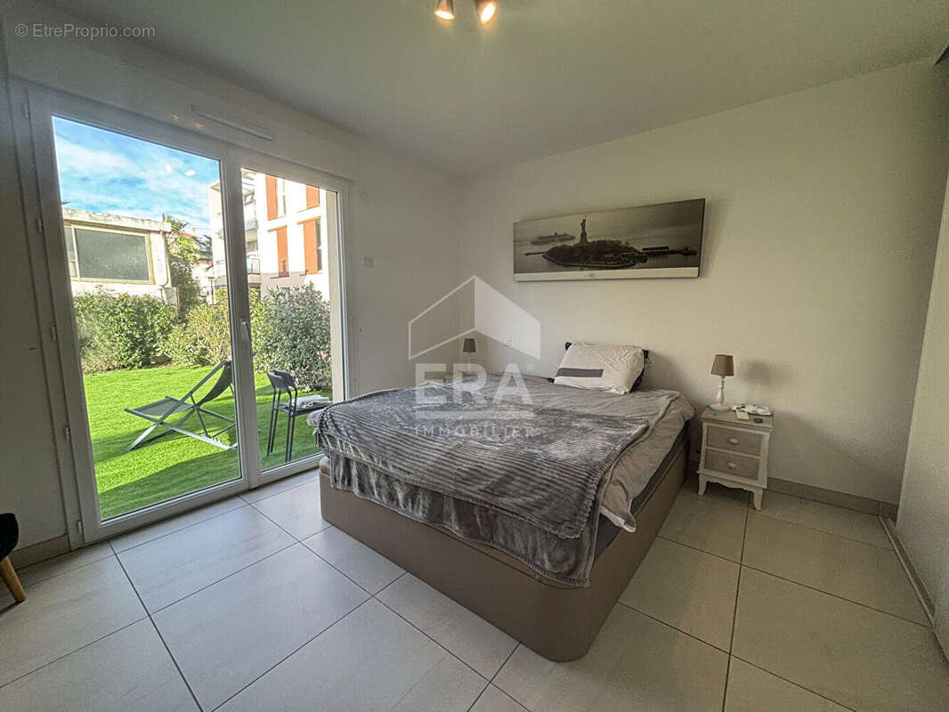Appartement à VALLAURIS