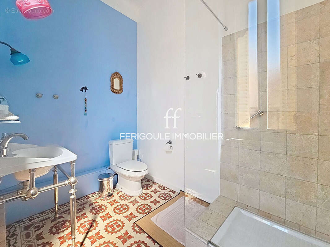 Avignon intra muros. Élégante demeure bourgeoise de caractère de 232 m² avec terrasse intimiste - photo 10