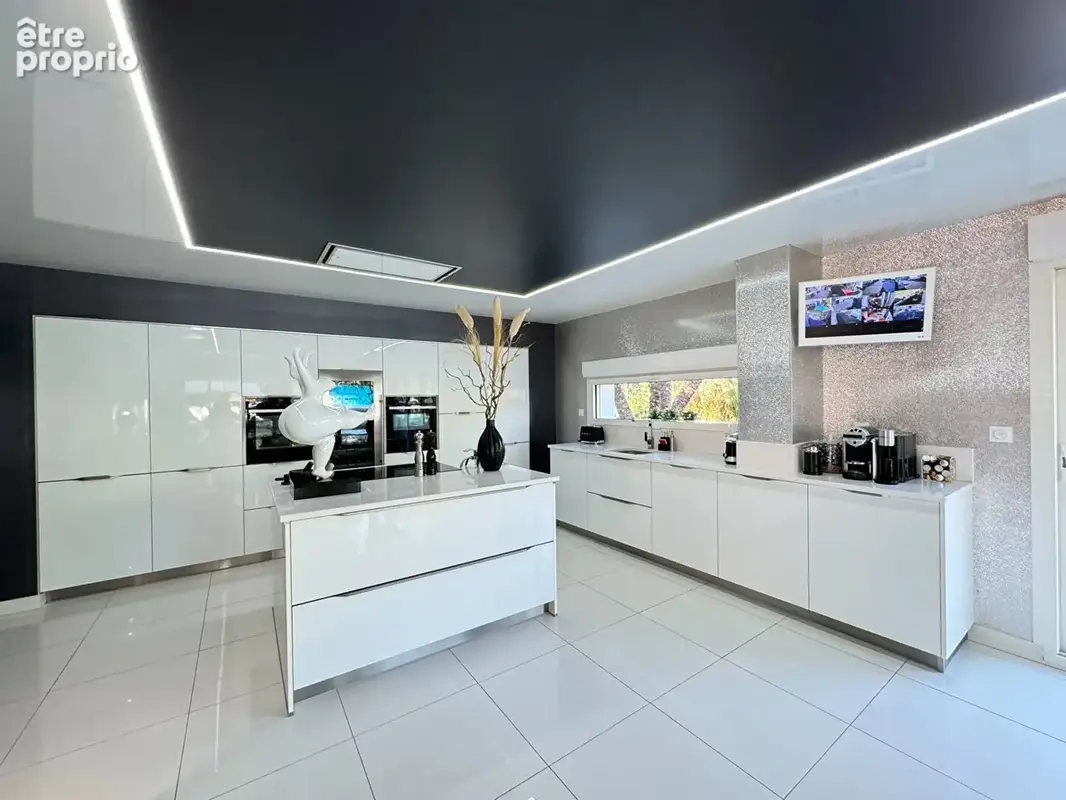 Propriété contemporaine 395 m² - Proche Prix-Lès-Mézières - photo 4