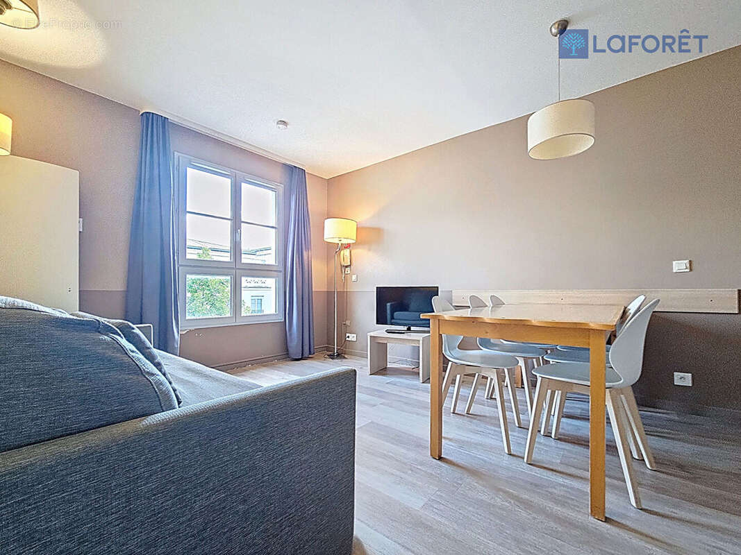 Appartement à SERRIS