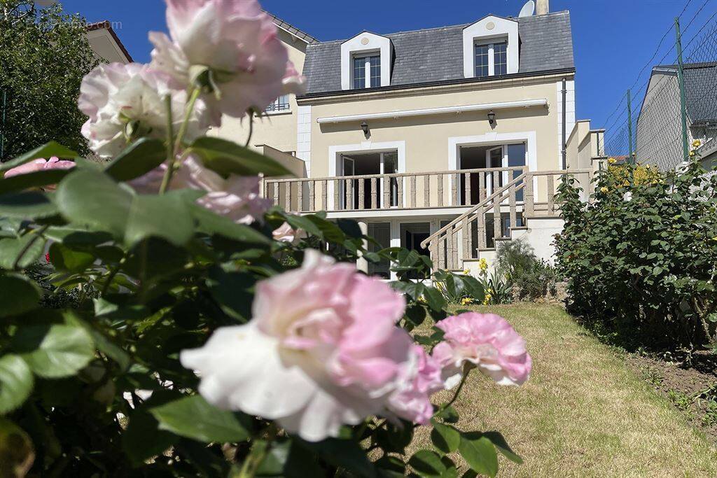 Maison à BOURG-LA-REINE