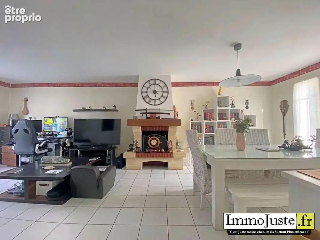 Maison 6 pièces 98 m² à vendre à Les Essarts-Le-Roi (78690) - photo 4