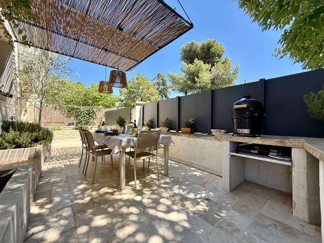 Maison avec piscine à vendre à  Robion - photo 16