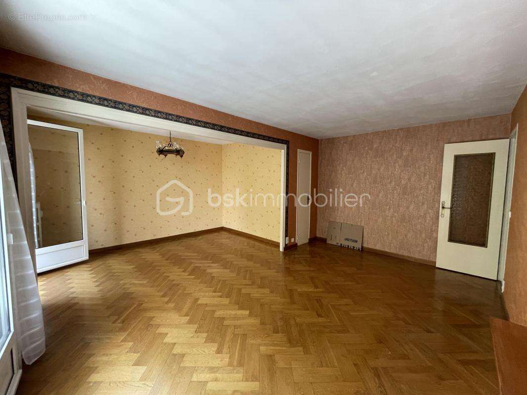 Appartement lumineux avec ascenseur et balcon, exposition Sud - photo 5