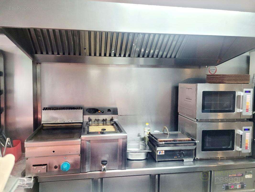 Commerce à PARIS-20E