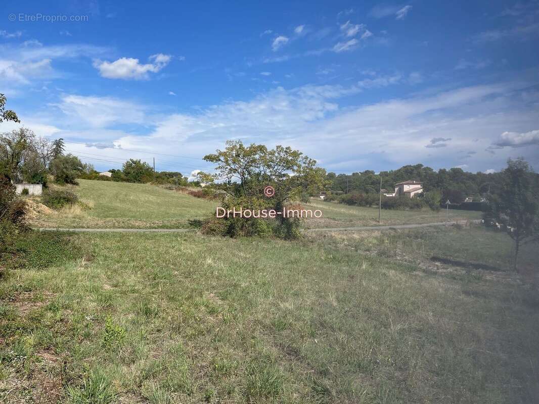 Terrain à ROUSSON
