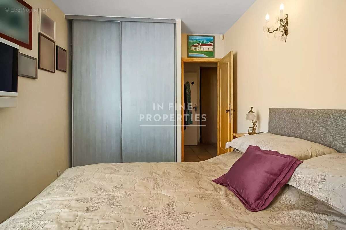 Appartement à LE CANNET