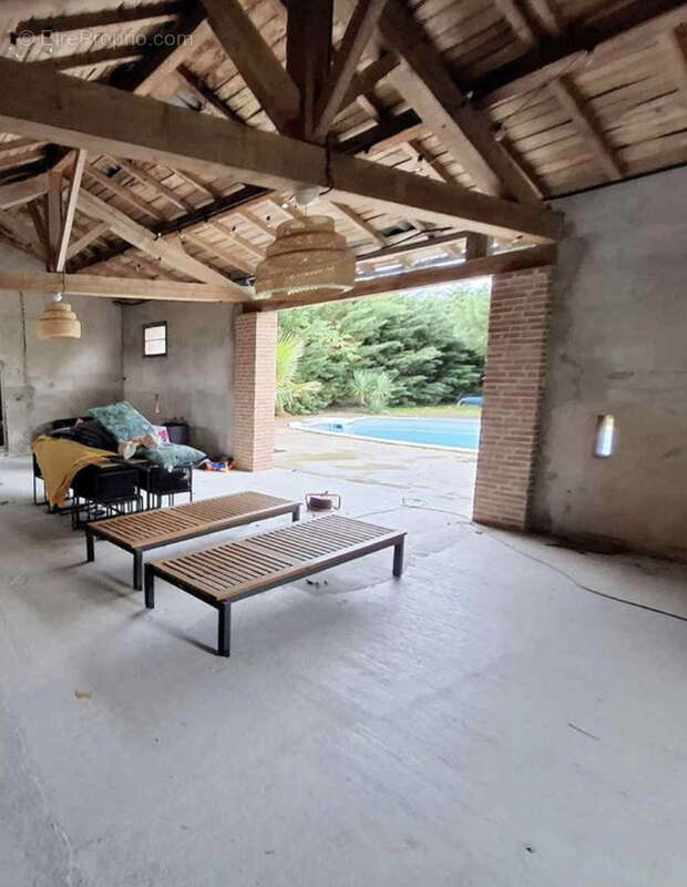 Autre à CINTEGABELLE