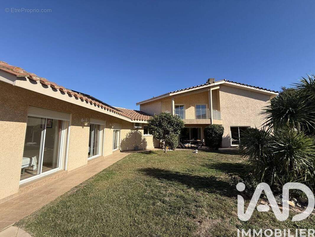 Photo 1 - Maison à VILLELONGUE-DE-LA-SALANQUE