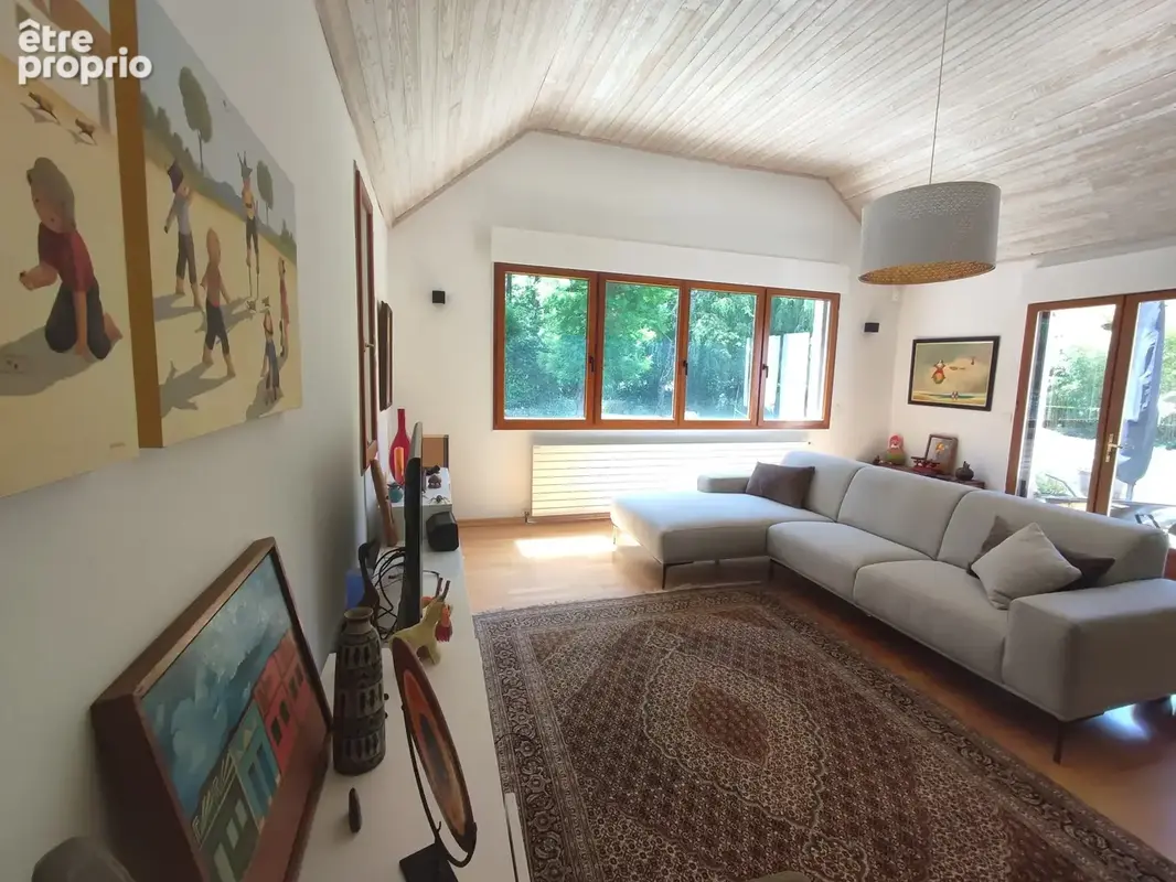 Maison 8 pièces 187 m² à vendre à Divonne-Les-Bains (01220) - photo 8