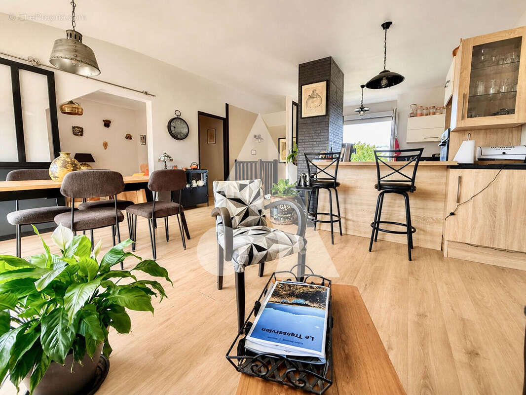 Duplex rénové avec vue panoramique, garage et deux balcons - À 5 min d'Aix-les-Bains - photo 11