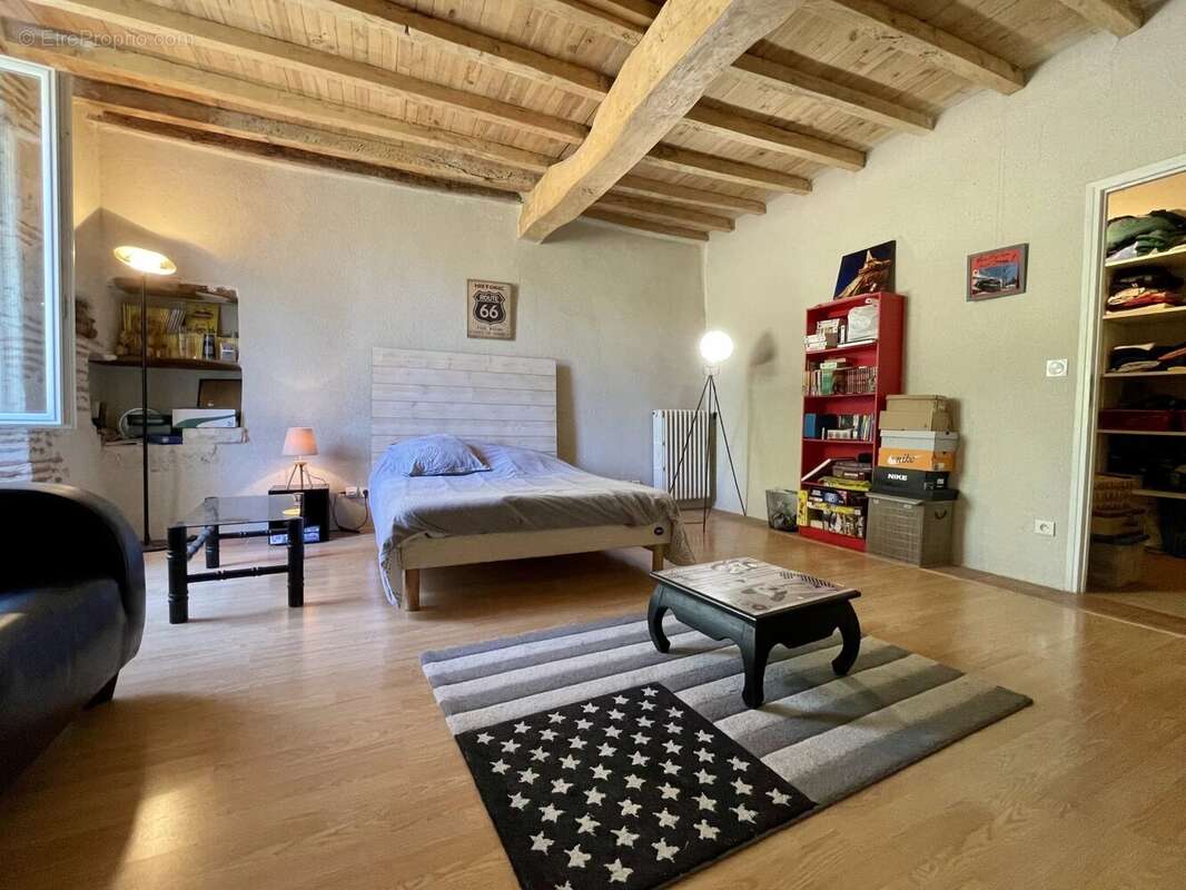 Maison à CASTELMORON-SUR-LOT