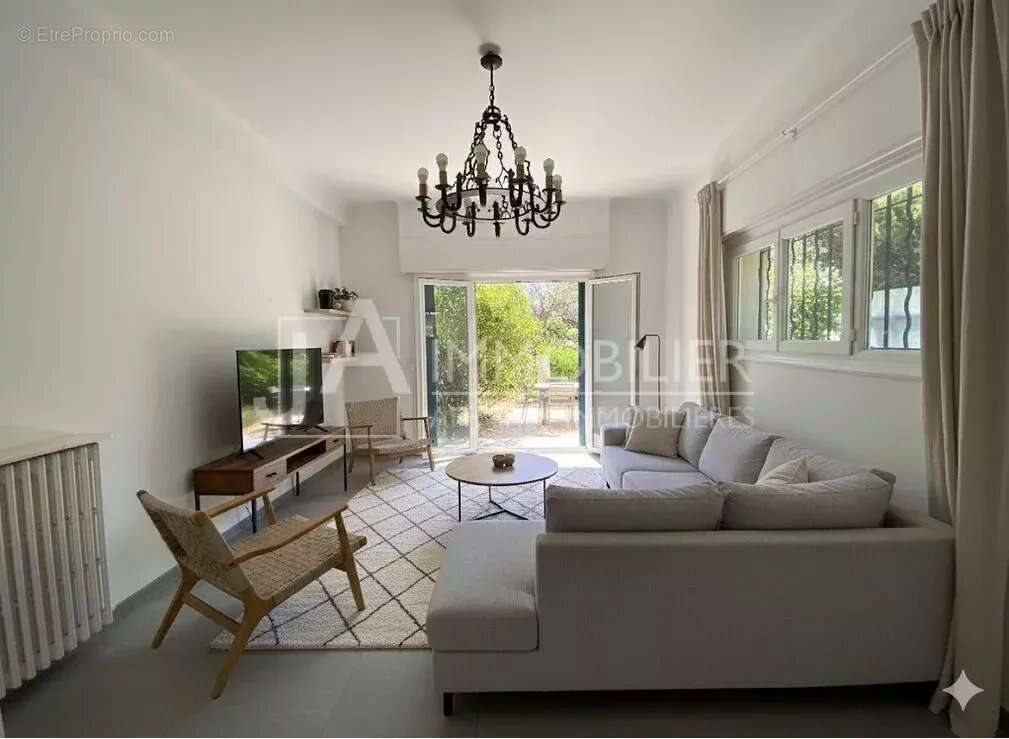 Nice nord 4 pieces + jardin + bureau - photo 2