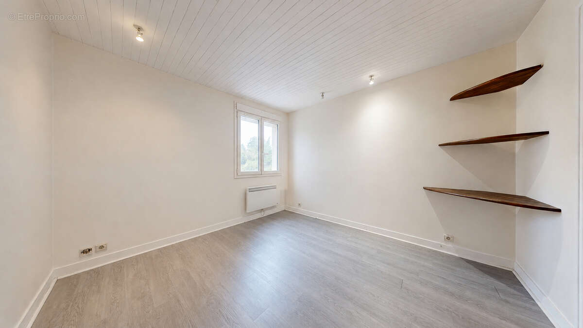 Appartement à PONTAULT-COMBAULT