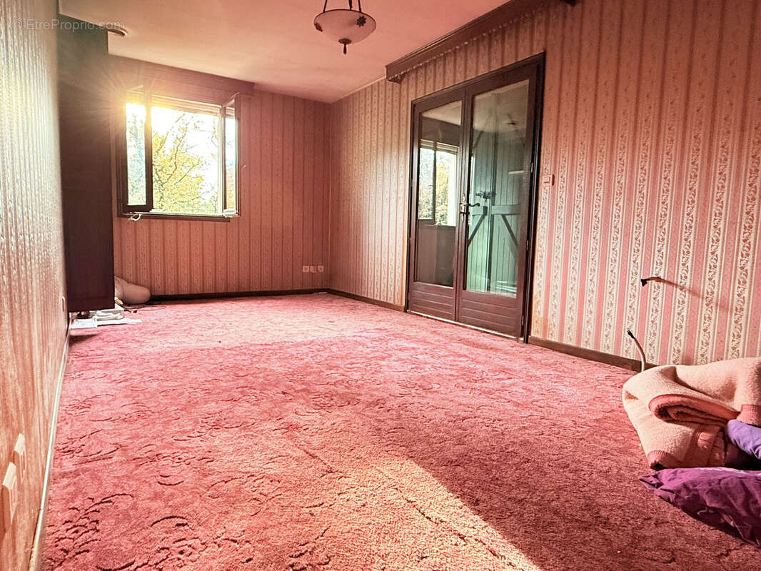 Maison à FORCALQUEIRET