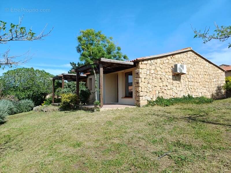 Exclusivité - T2 rénové, vue panoramique mer, montagne, en Corse du Sud (20) - photo 3