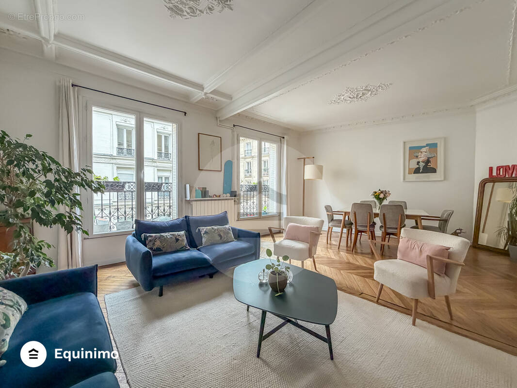 Appartement à PARIS-15E