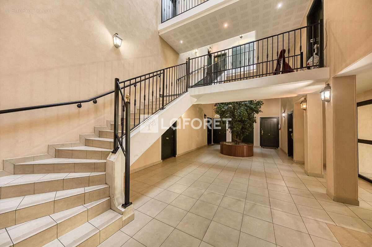 Appartement à EMERAINVILLE