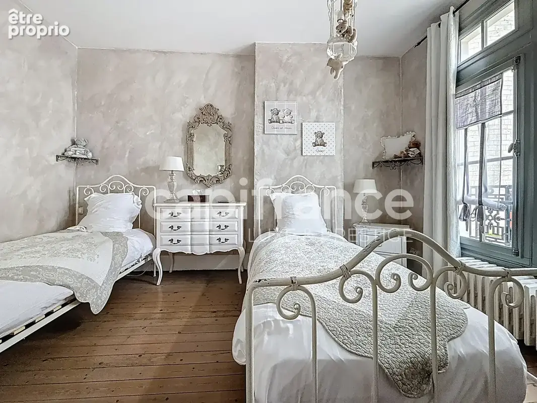 Local commercial Chambres d'hôtes au coeur de Langeais 420 m², 8 chambres - photo 6