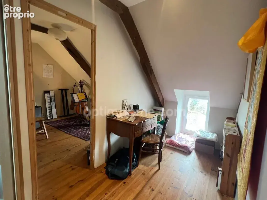 Maison en pierres 112 m² et dépendances - photo 13